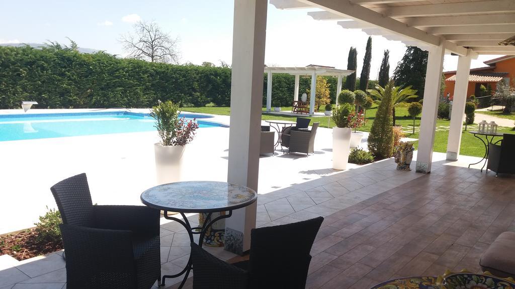 Agriturismo Sant' Isidoro Villa อานาญี ภายนอก รูปภาพ