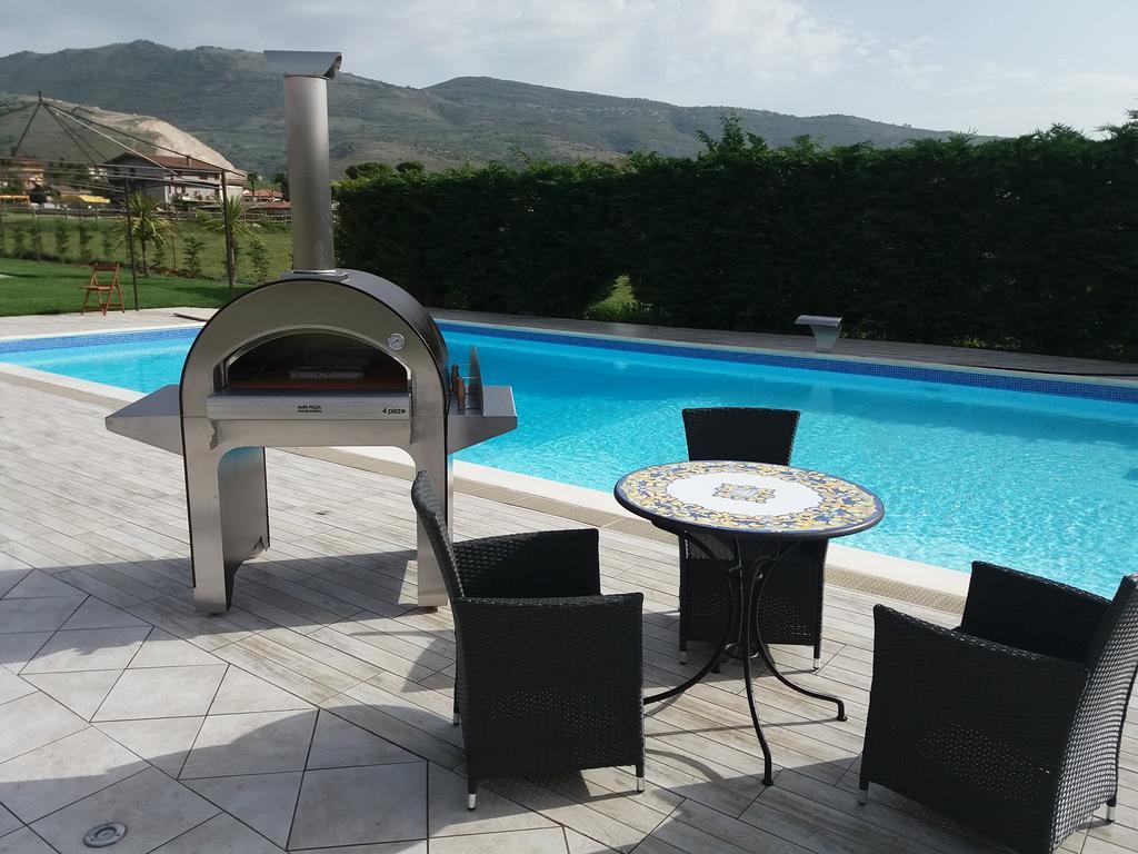Agriturismo Sant' Isidoro Villa อานาญี ภายนอก รูปภาพ