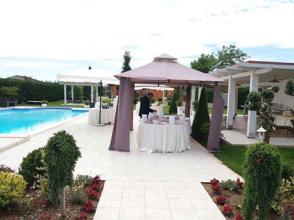 Agriturismo Sant' Isidoro Villa อานาญี ภายนอก รูปภาพ